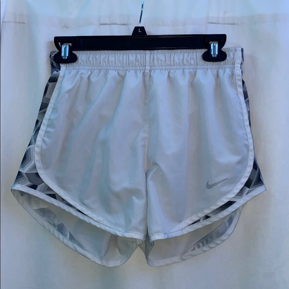 Women’s Nike shorts size small